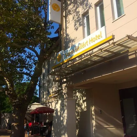 Szent Gellert 3*