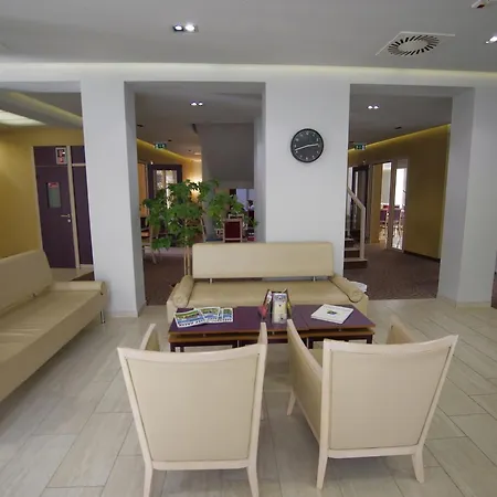 Szent Gellert Hotel Szekesfehervar
