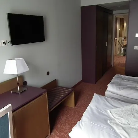 Szent Gellert 3* Szekesfehervar