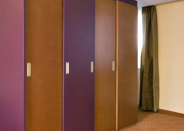 Szent Gellert מלון Székesfehérvár